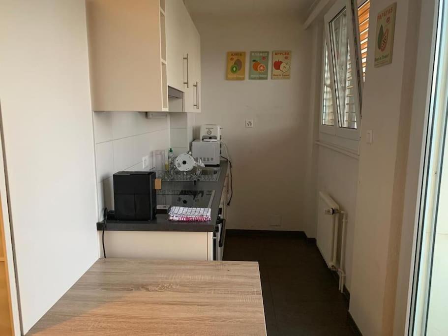 Ferienwohnung Beautiful Studio 2 Minutes From The Train Station Lausanne Exterior foto