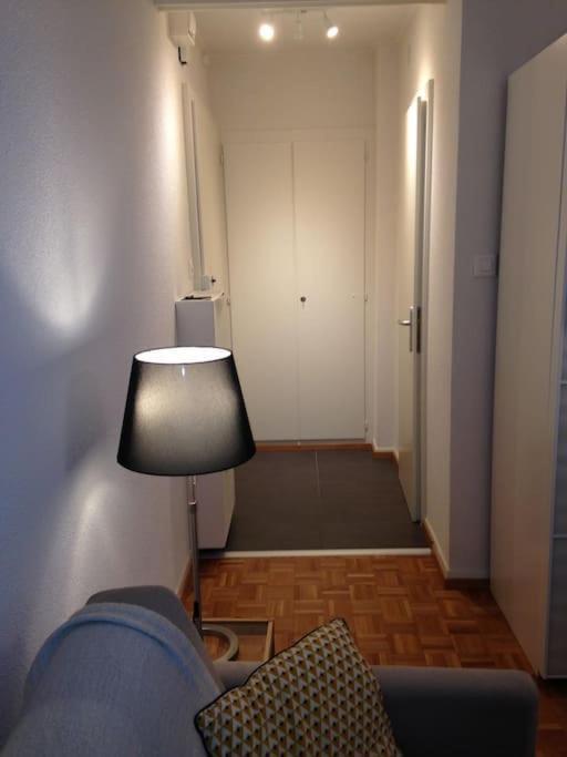 Ferienwohnung Beautiful Studio 2 Minutes From The Train Station Lausanne Exterior foto
