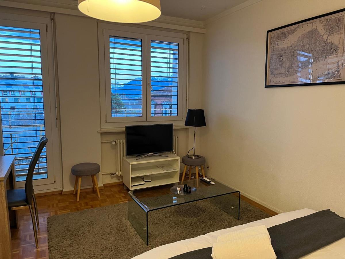 Ferienwohnung Beautiful Studio 2 Minutes From The Train Station Lausanne Exterior foto